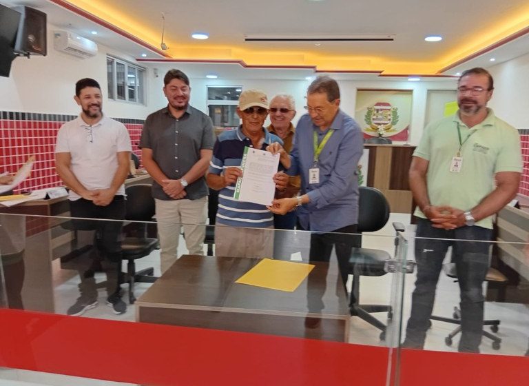  Governo Estadual formaliza entrega de 43 escrituras rurais em Solânea