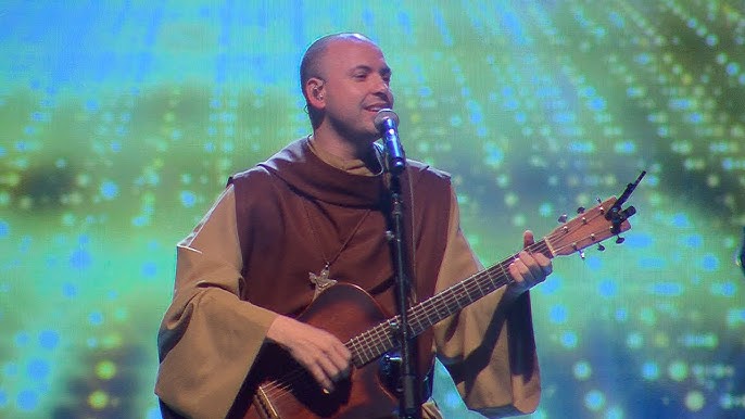  Frei Gilson lidera apresentação religiosa neste sábado (27) com padres Bruno Costa, Nilson Nunes, Puan Ramos e Sandro Santos