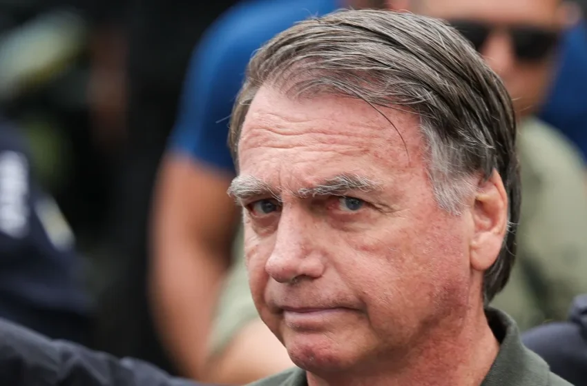  Bolsonaro passará por novo bloqueio do nervo frênico para controle de soluços durante internação