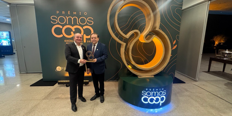  Sicredi Evolução conquista Ouro no Programa de Excelência em Gestão de Cooperativas. E a gestão do presidente Bezerra, celebra! Veja