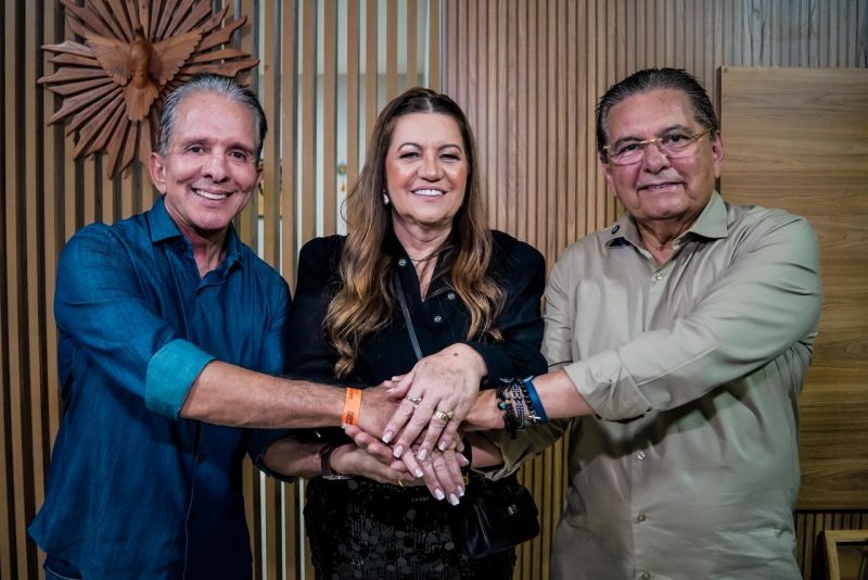  Eliane e Adriano Galdino oficializam apoio a Nabor Wanderley para o Senado