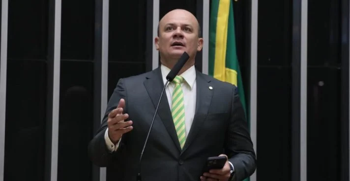  Cabo Gilberto assume liderança da oposição na Câmara e destaca papel da Paraíba na política nacional