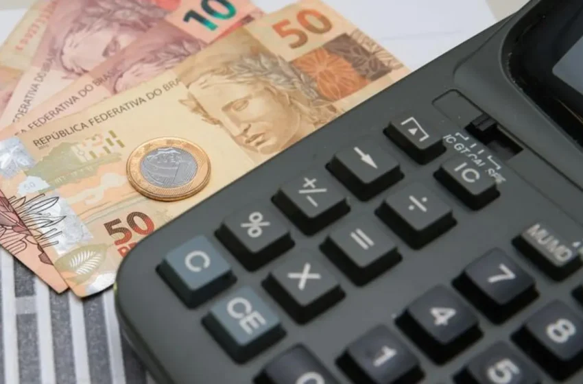  Mercado reduz previsão de inflação para 2025 e mantém Selic em 15% ao ano