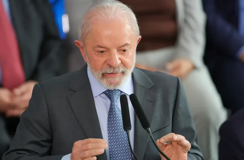  Lula minimiza polêmica e diz que indicação de Jorge Messias ao STF não deveria gerar impasse