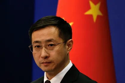  China acusa EUA de violar direito internacional ao interceptar navio petroleiro