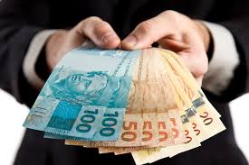  Salário mínimo será de R$ 1.621 em 2026, confirma governo