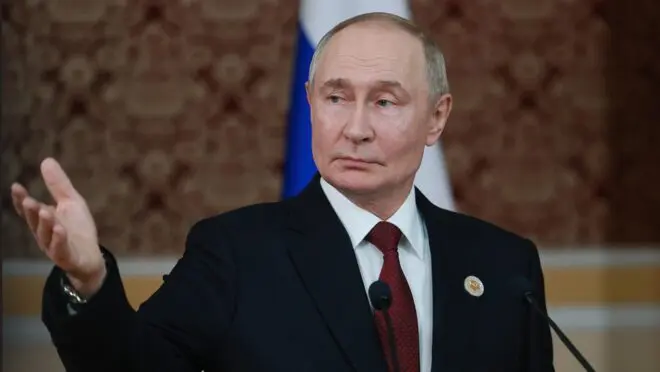  Kremlin diz que ataque de drones perto de residência de Putin pode impactar negociações de paz