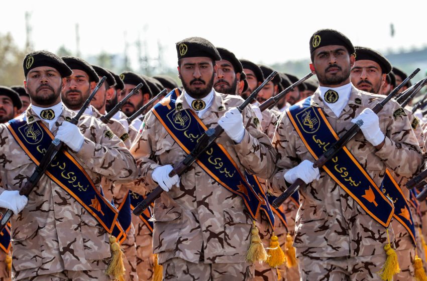  Manobras militares iranianas no Estreito de Ormuz ampliam tensão com EUA e União Europeia