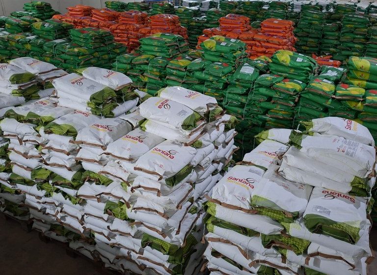  Governo da Paraíba distribui 520 toneladas de sementes com agricultores de todo Estado