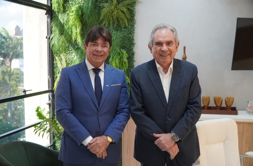 Presidente da FIEPB debate com ex-senador Raimundo Lira estratégias para fortalecimento do setor produtivo