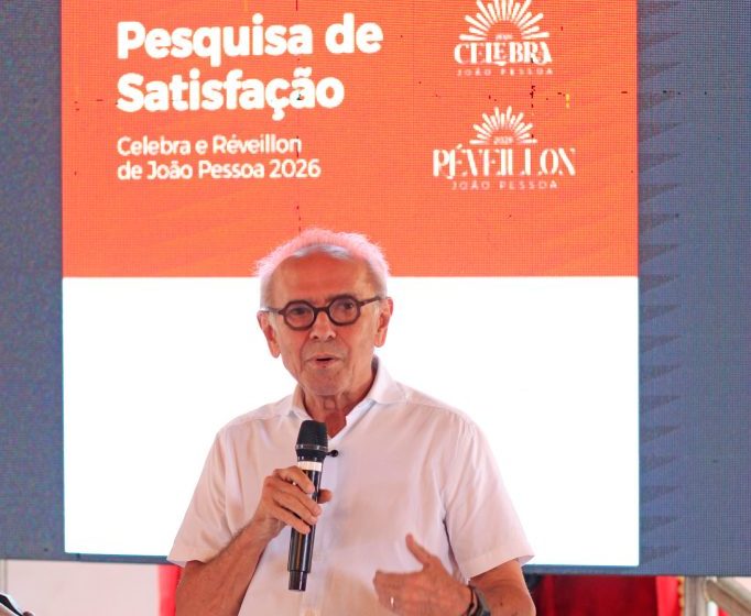 Cicero Lucena apresenta pesquisa de satisfação de eventos de fim de ano, em que mostra 88% dos visitantes pretendem voltar a João Pessoa.