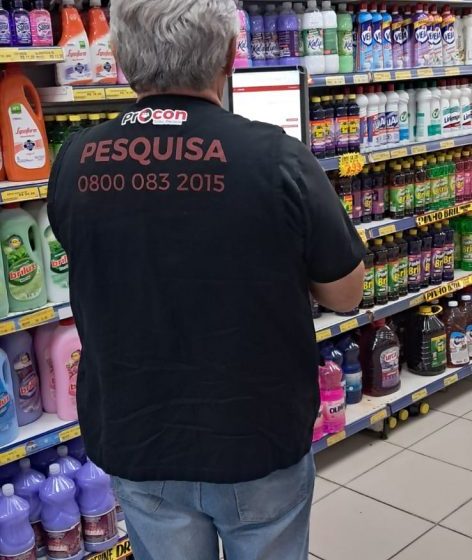  Sabão líquido tem diferença no preço de mais de R$ 17,00 em pesquisa para produtos de limpeza e de higiene