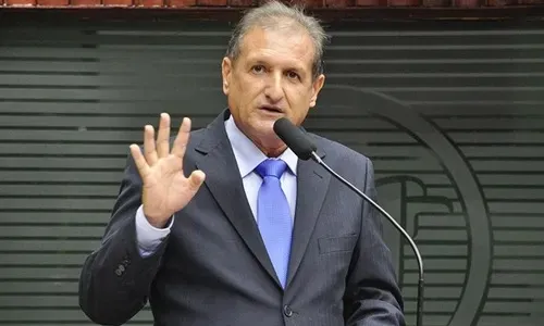  Hervázio Bezerra anuncia saída do PSB e diz que decisão será formalizada em março
