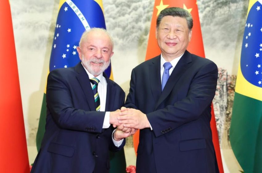  Lula reafirma parceria estratégica com a China em conversa por telefone com Xi Jinping