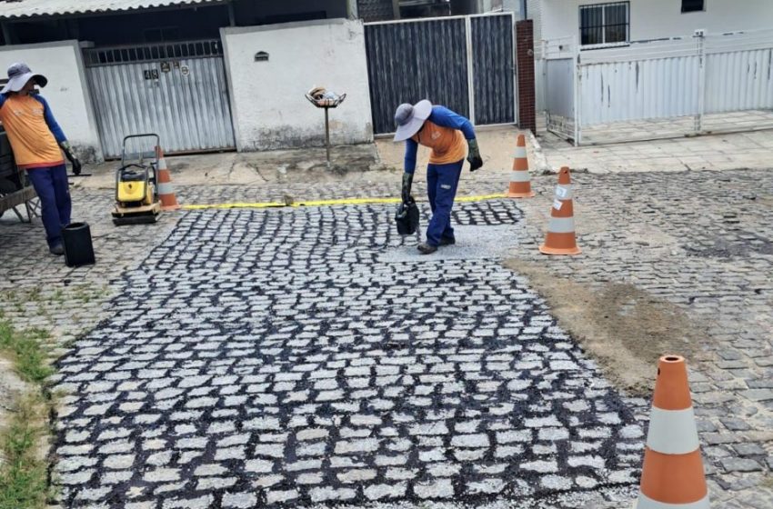  Seinfra finaliza semana com serviços de tapa-buraco em 20 bairros da Capital