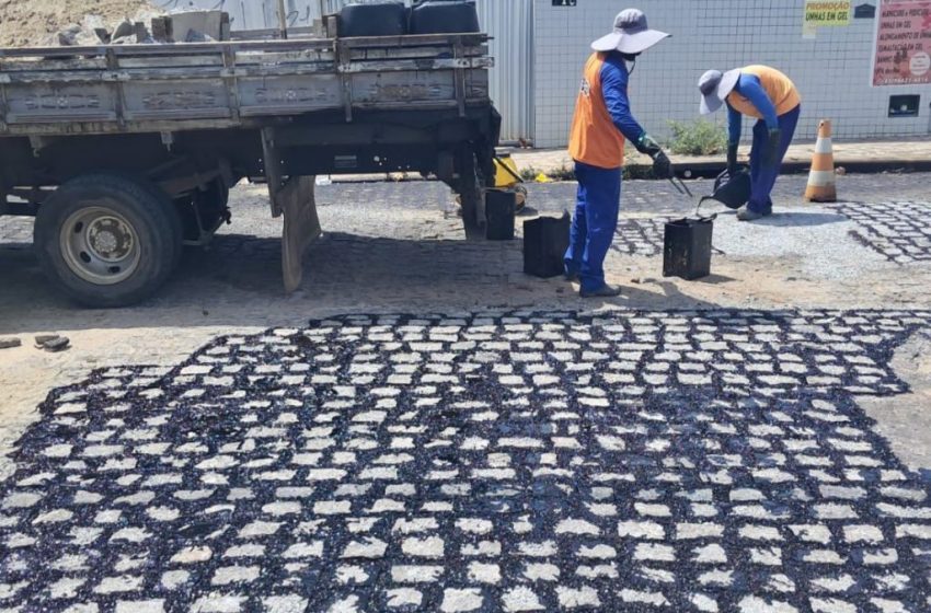  Seinfra intensifica manutenção e tapa-buraco em 23 bairros nesta quarta-feira (14)