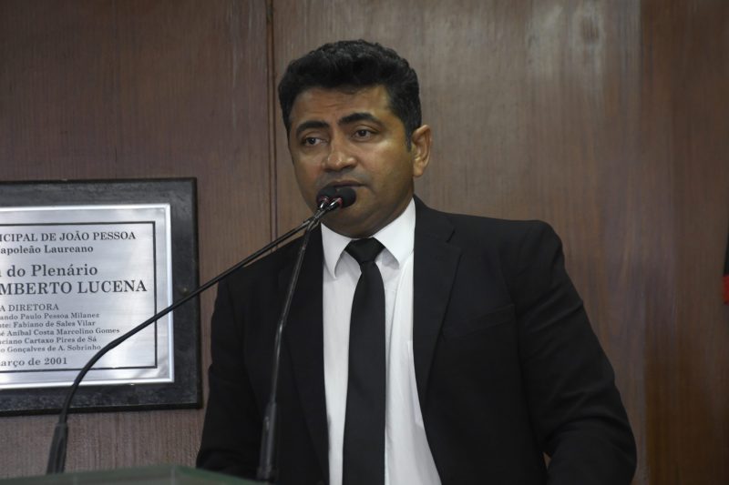  Suplente de vereador Mô Lima repudia violência doméstica envolvendo sobrinho e cantor João Lima e pede denúncias