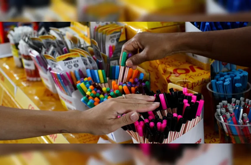  Pesquisa do Procon-PB revela variação de até 416% nos preços de material escolar em João Pessoa