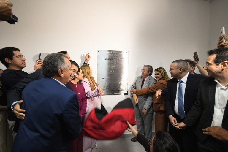  João Azevêdo inaugura nova sede de secretarias e diz que prédio será o coração da gestão fiscal do Estado