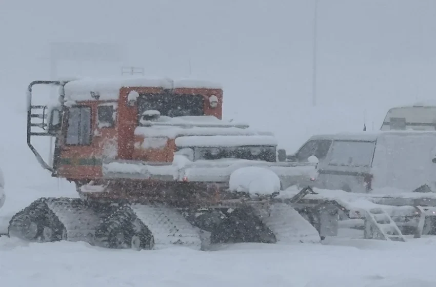  Avalanche deixa desaparecidos na Serra Nevada, Califórnia; seis esquiadores são resgatados na Califórnia