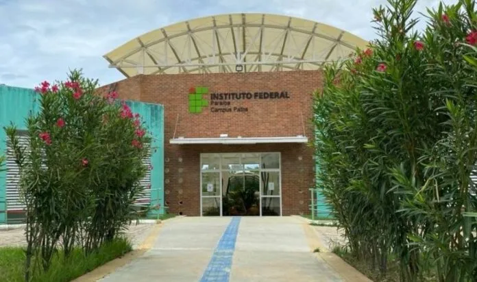  Câmara dos Deputados aprova criação do Instituto Federal do Sertão Paraibano; proposta segue para o Senado