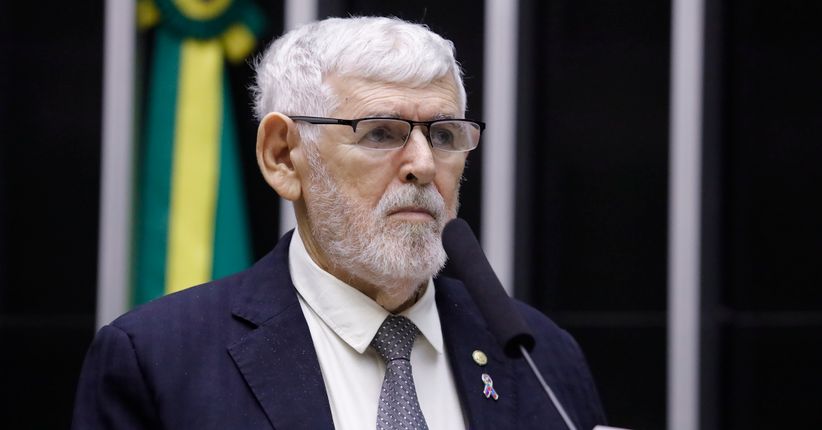  Câmara dos Deputados aprova medidas para fortalecer direitos e cuidado de idosos no Brasil