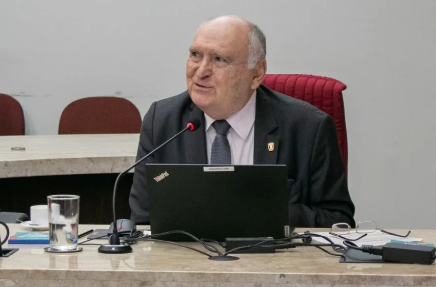  Nominando Diniz se aposenta do TCE-PB após trajetória marcada por homenagens e reconhecimento