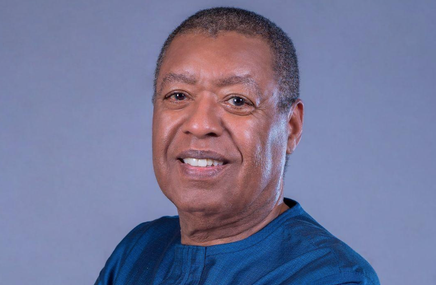  Morre aos 81 anos de idade o cantor norte americano Ron Kenoly