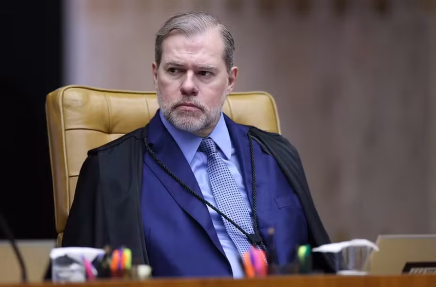 PF pede ao presidente do STF que avalie suspeição de Toffoli em inquérito sobre Banco Master