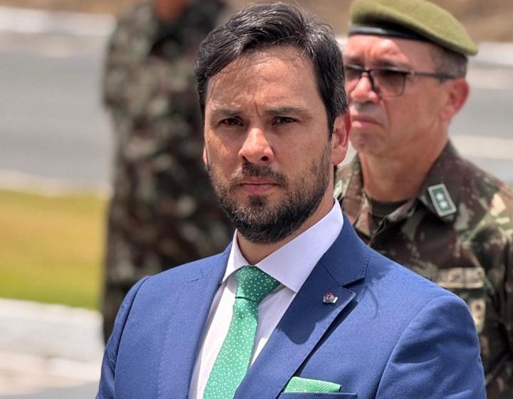  Marcos Souto Maior Filho recebe a maior honraria jurídica da ALPB