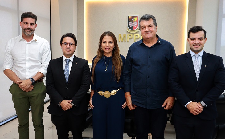 MP da Paraíba debate critérios para gastos com cachês do São João com representantes de municípios