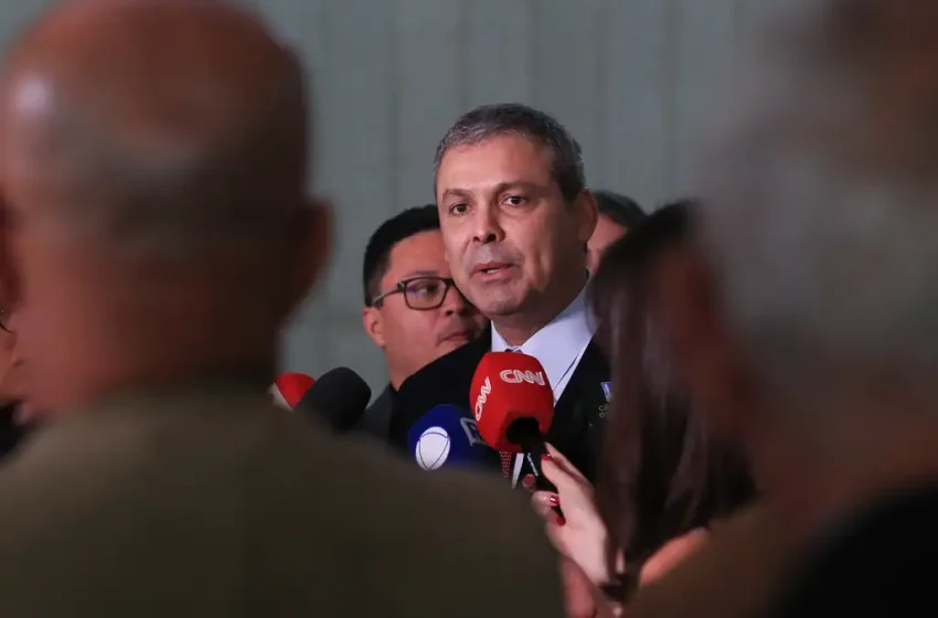  Governo prepara projeto com urgência para o fim da escala 6×1