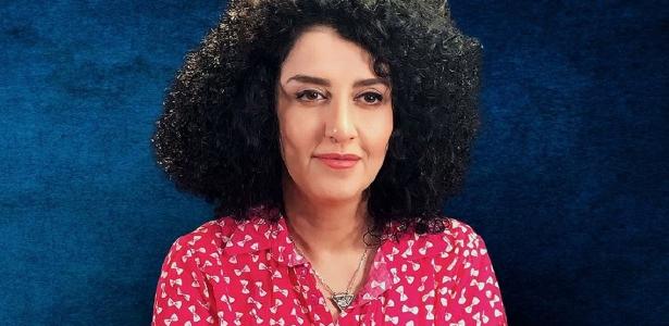  Irã condena ganhadora do Prêmio Nobel da Paz a 7 anos de prisão por liderar protestos contra uso obrigatório do véu
