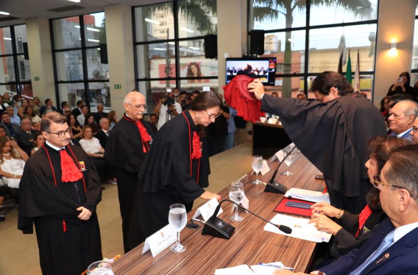  Nova procuradora de Justiça do MPPB toma posse em sessão do CPJ