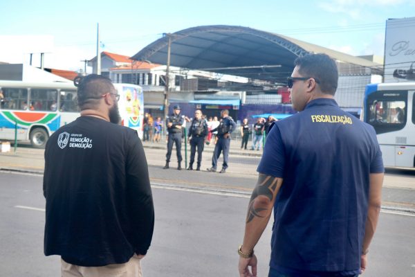  Prefeitura de João Pessoa inicia mobilização para desocupar área de embarque no Centro