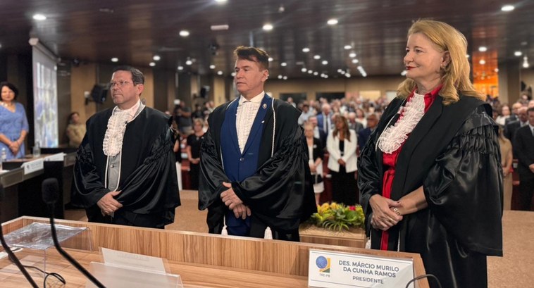  Márcio Murilo e João Benedito tomam posse no comando do TRE-PB