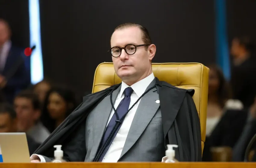  Após suspeição de Dias Toffoli, caso da CPI do Master passa para Cristiano Zanin no STF