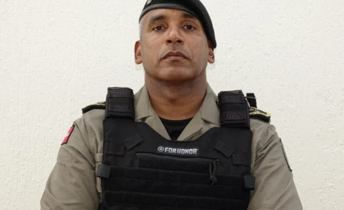  Comandante da PM da Paraíba fica ferido em acidente com moto aquática em João Pessoa