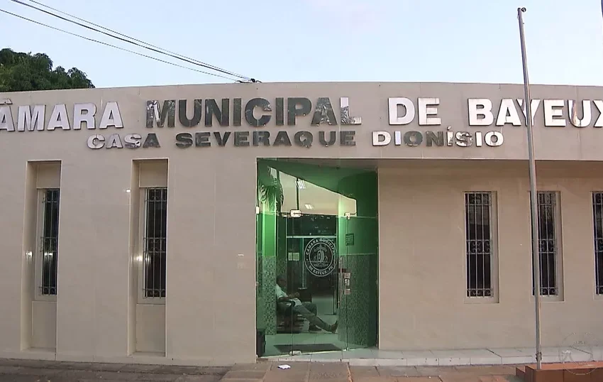 Desembargador suspende decisão que previa eleição imediata para 1º vice-presidente da Câmara de Bayeux