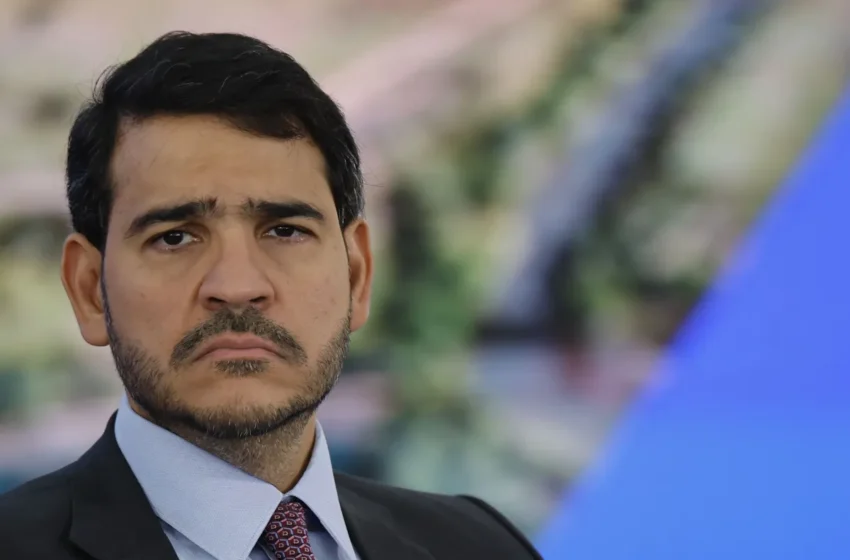  Lula encaminha ao Senado nome de Jorge Messias para o STF