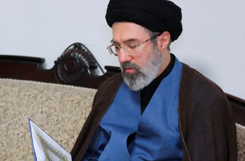  Mojtaba Khamenei é nomeado novo líder supremo do Irã após morte de Ali Khamenei em ataques dos EUA e Israel