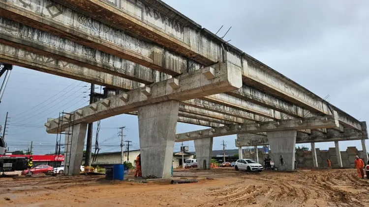  Obras na BR-230 em Cabedelo: PRF adia desativação de retornos próximos a viaduto em construção