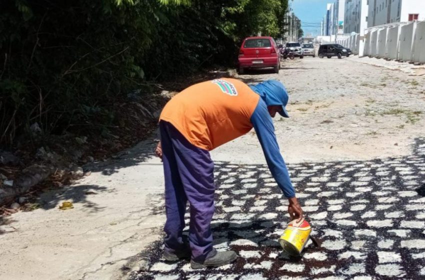  Seinfra inicia semana com operação tapa-buraco em mais de 30 bairros de João Pessoa