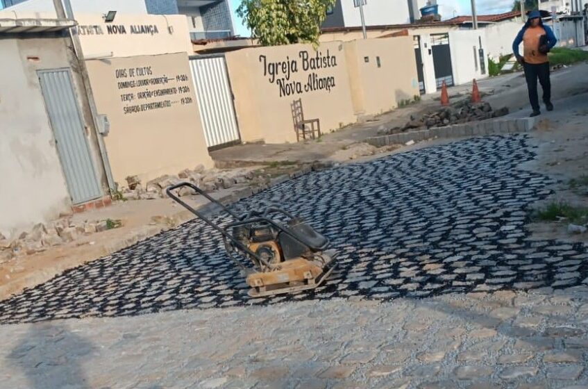  Seinfra encerra semana intensificando serviços de manutenção urbana em 32 bairros de João Pessoa