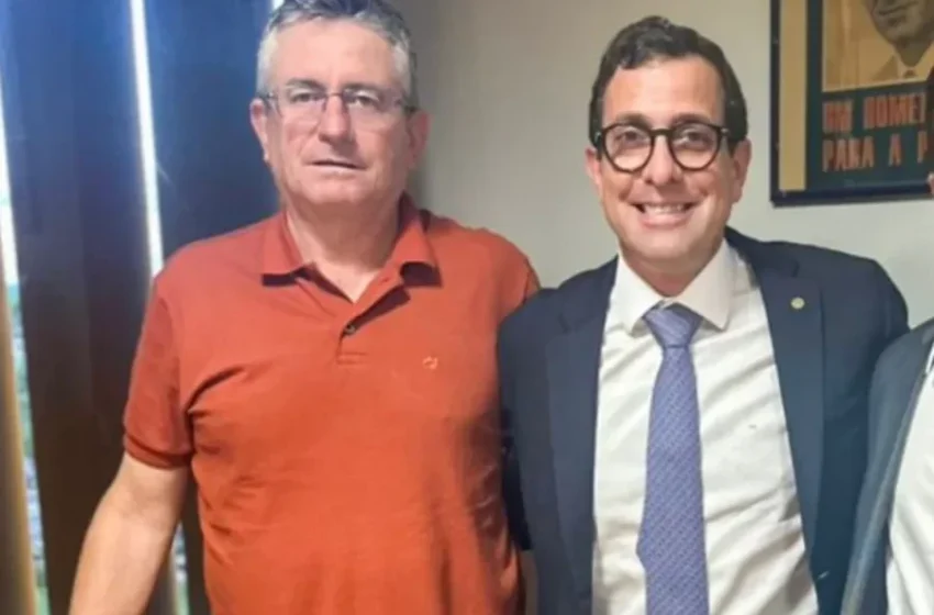  Deputados Gervásio Maia e Romualdo se filiam ao PCdoB em João Pessoa