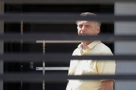  Veja os detalhes da prisão domiciliar de Jair Bolsonaro autorizada por Moraes hoje; ele deve sair do hospital e ir direto para casa