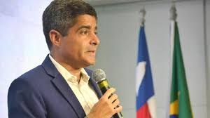  Aparece o primeiro político contratado por milhões pelo Banco Master – trata-se de ACM Neto; Entenda