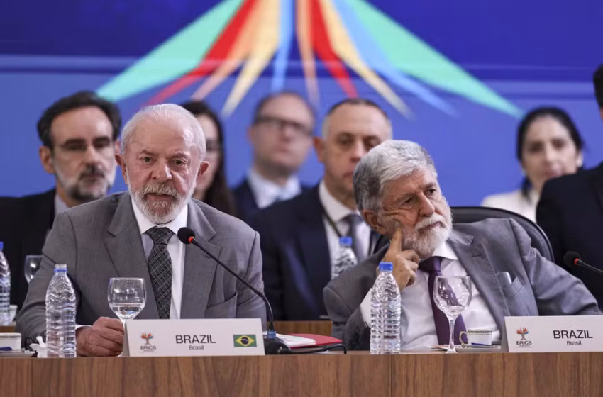 Guerra no Oriente Médio: Lula e Amorim reiteram a posição brasileira em favor de uma “solução negociada” durante diálogo