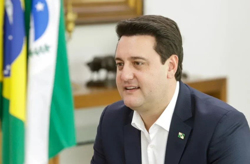  Ratinho Júnior desiste de candidatura à Presidência e decide permanecer no governo do Paraná