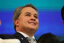  Efraim Filho acusa adversários de flertar com esquerda e reforça aliança com bolsonarismo na PB